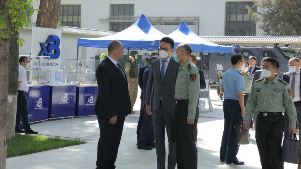 Узбекистан и Китай планируют развивать совместные оборонные проекты