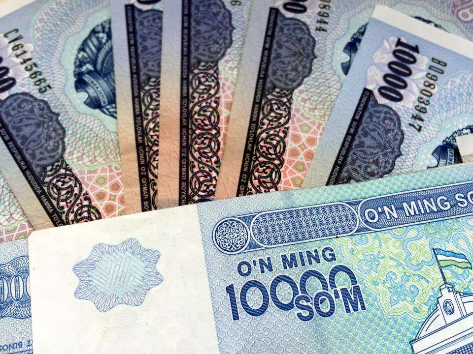 В Узбекистане вырос объем сумовых вкладов