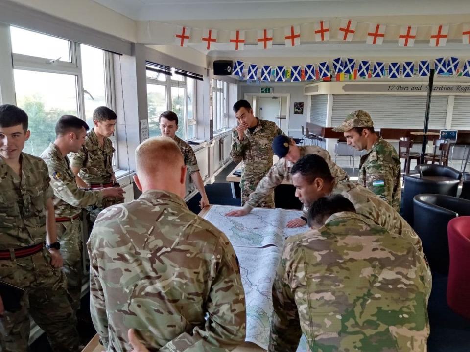 Военнослужащие Узбекистана заняли второе место на соревнованиях в Британии