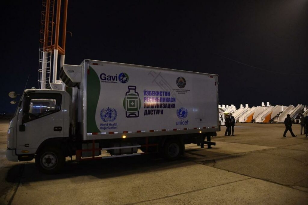 В Узбекистан доставлена очередная партия вакцины Sinovac-CoronaVac