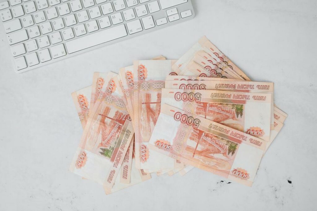 В банках Узбекистана может подешеветь иностранная валюта