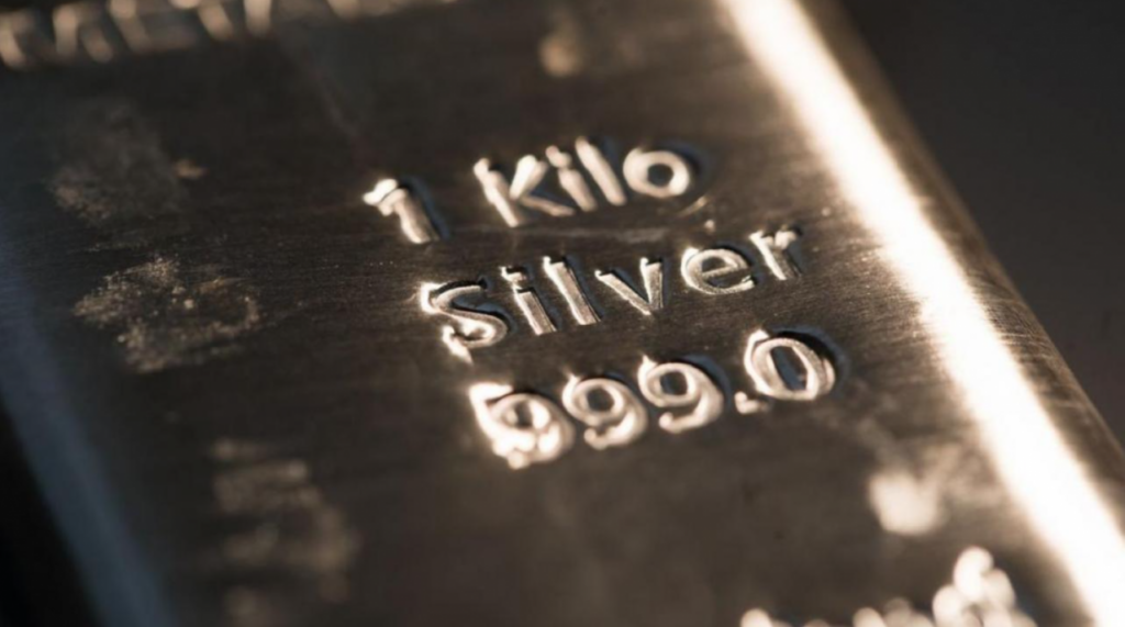 Золото или серебро: чем отличаются инвестиции в два драгоценных металла