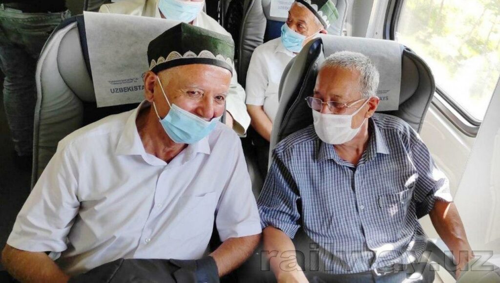 Регионы Ферганской долины связала электричка