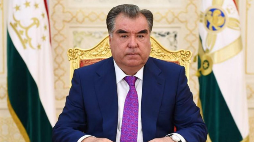 Действующий глава Таджикистана победил на выборах