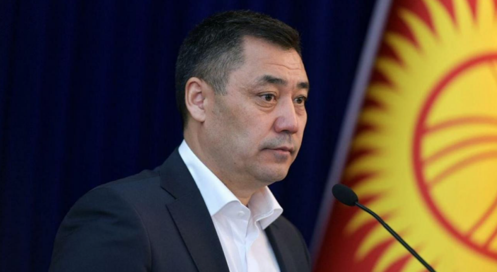 Жапаров сложил полномочия и.о. президента Кырыгызстана