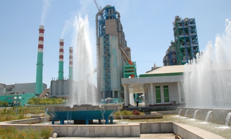 Акции «Кизилкумцемента» стали лидерами продаж на бирже «Тошкент» в ноябре