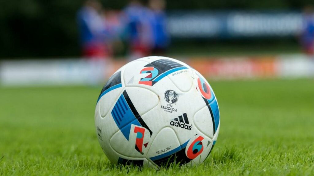 Составлена футбольная сборная мира всех времен