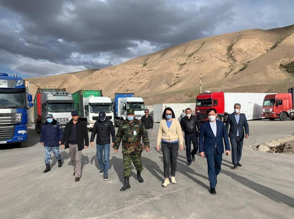 Узбекистан и Кыргызстан намерены развивать транспортные маршруты