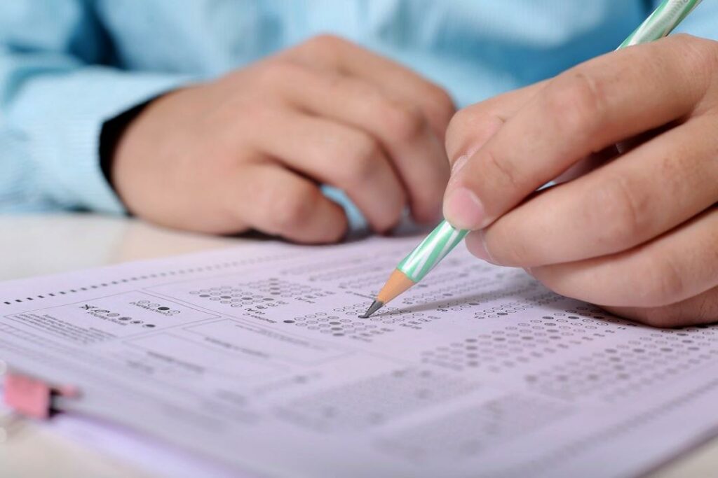 В Узбекистане планируют отменить вступительные экзамены в вузы