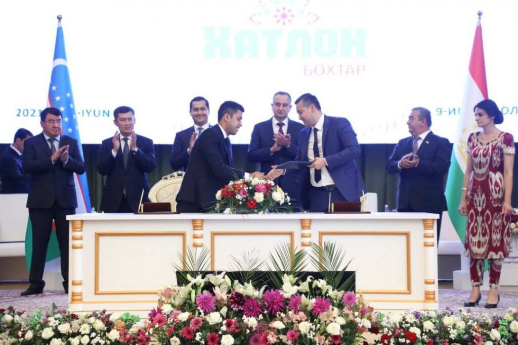 Узбекистан и Таджикистан организуют совместное производство автомобилей