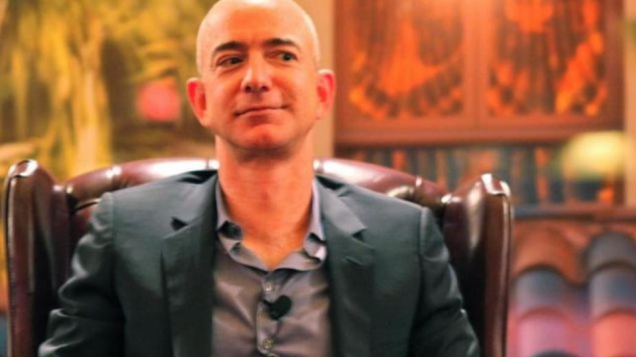 Джефф Безос берет с собой в космос бабушку