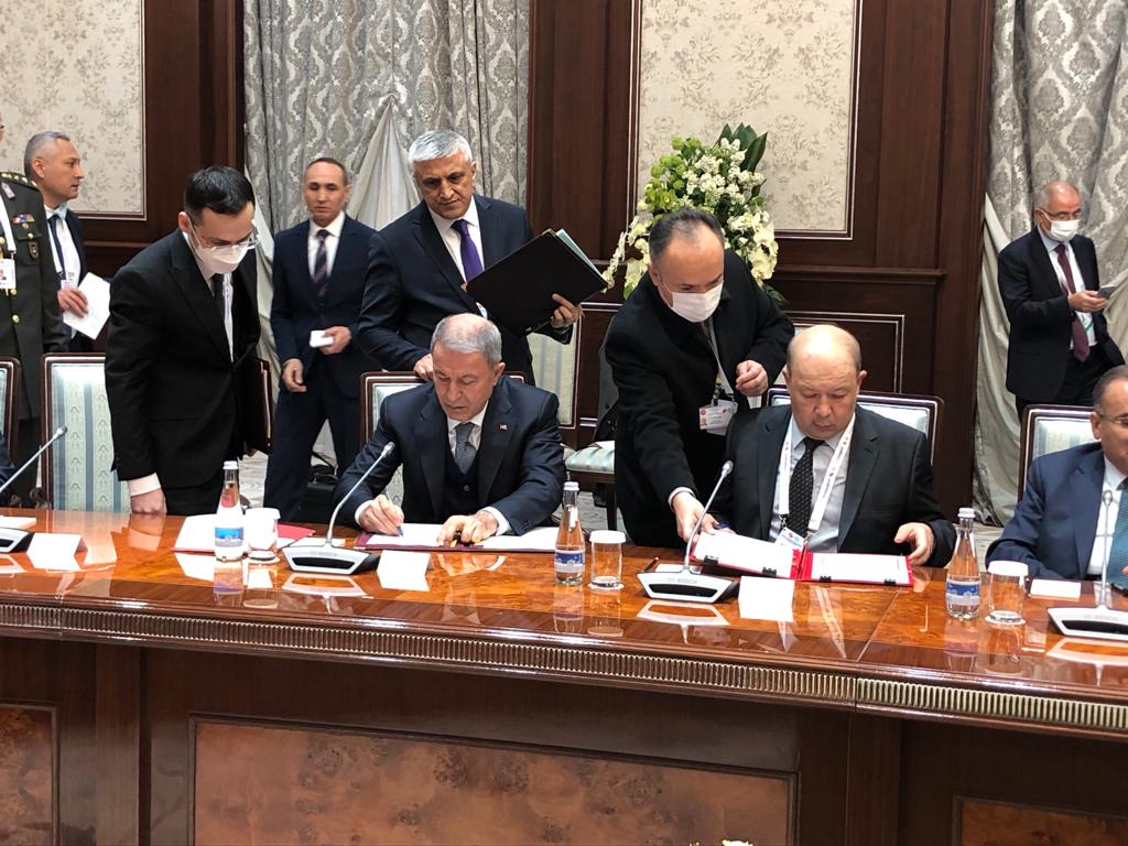 Узбекистан и Турция будут развивать военно-техническое сотрудничество