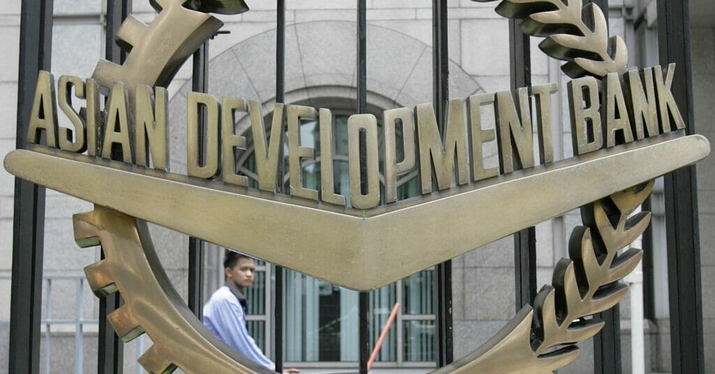 АБР пересмотрел прогноз роста ВВП для Азиатско-Тихоокеанского региона 