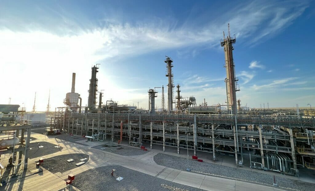 Бухарский НПЗ побил рекорды по производству бензина