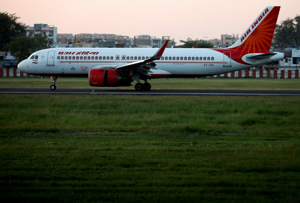 Индийская Tata Group выкупила у государства авиаперевозчика Air India