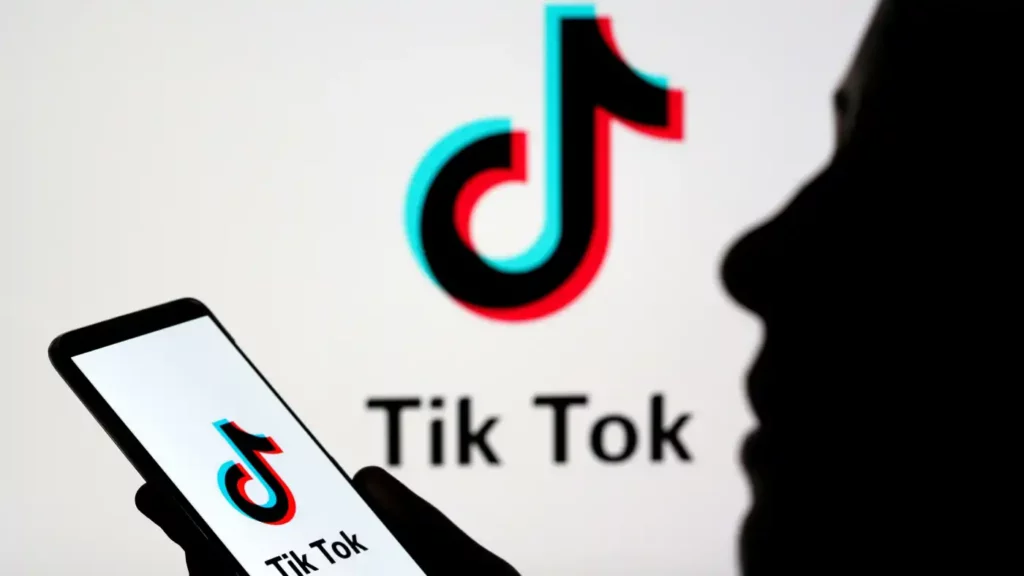 TikTok потребовал от сотрудников в США переехать ближе к офисам