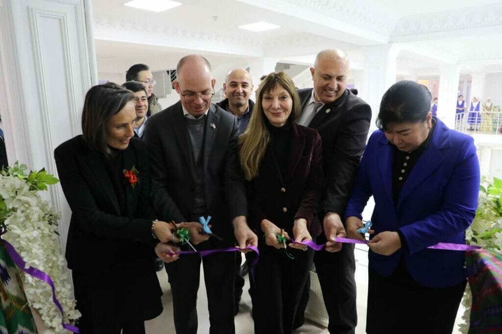 Центр знаний ЕС для афганцев запущен в Термезе