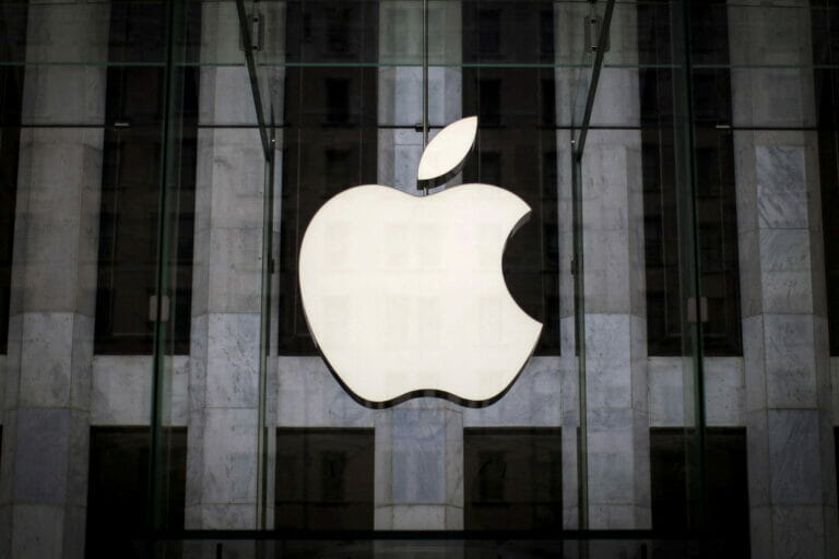 Сколько налогов заплатили Apple и Google в Узбекистане за полгода
