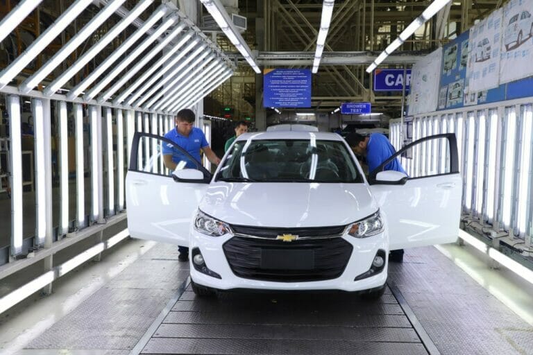 Прибыль UzAuto Motors упала на 27,5% в первом полугодии