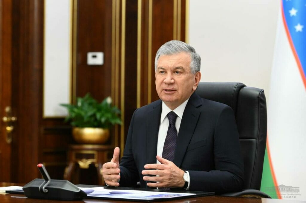 В Узбекистане реализуют молодежную программу «Школа жизни»