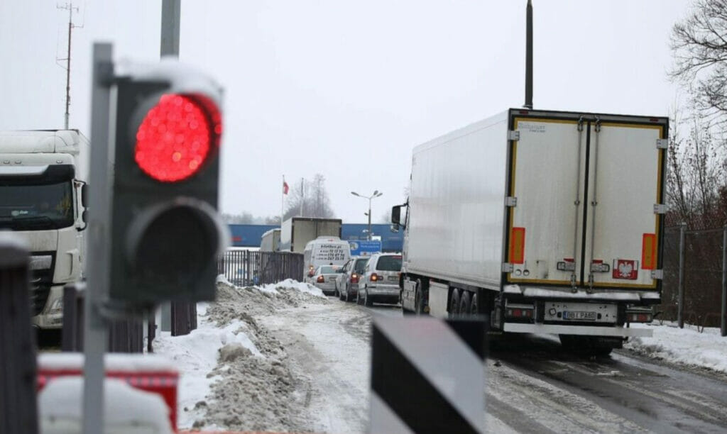 РУз договаривается о перевозке грузов через Литву