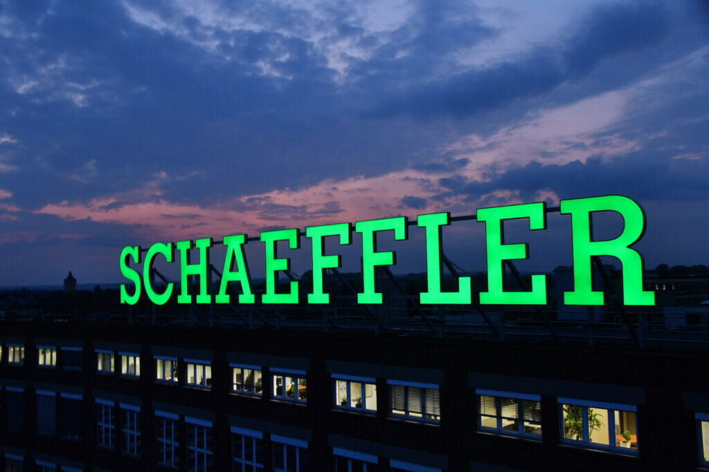 Поставщик автокомпонентов Schaeffler продаст активы в России