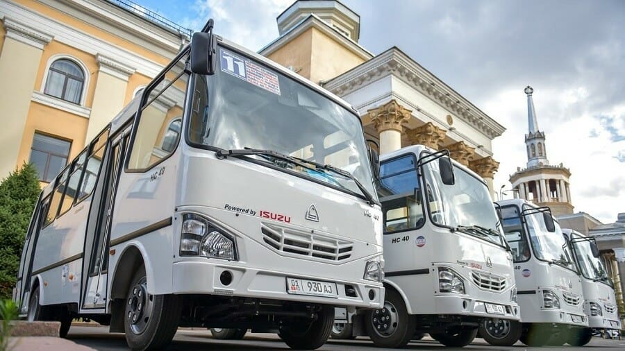 Мэр Бишкека назвал автобусы из Узбекистана неудобными
