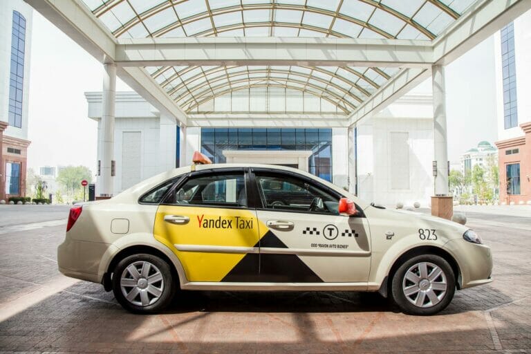 Мы отвечаем «хоп-хоп»: сколько зарабатывают водители Yandex Go в Ташкенте
