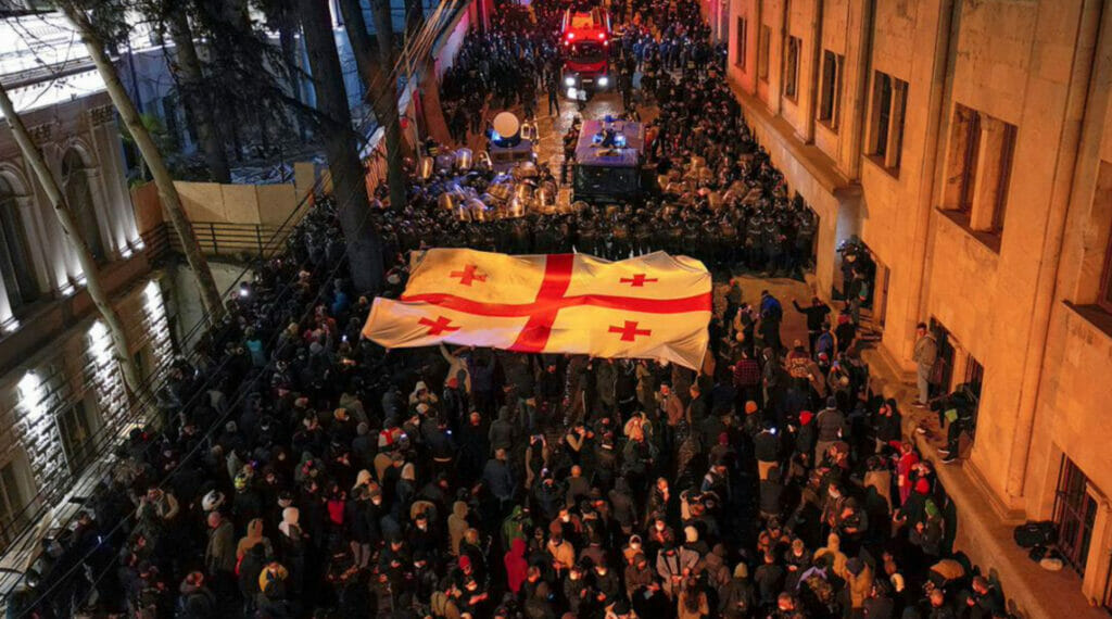 Gruziya hukumati xorijiy agentlar haqidagi qonun loyihasini qaytarib oldi