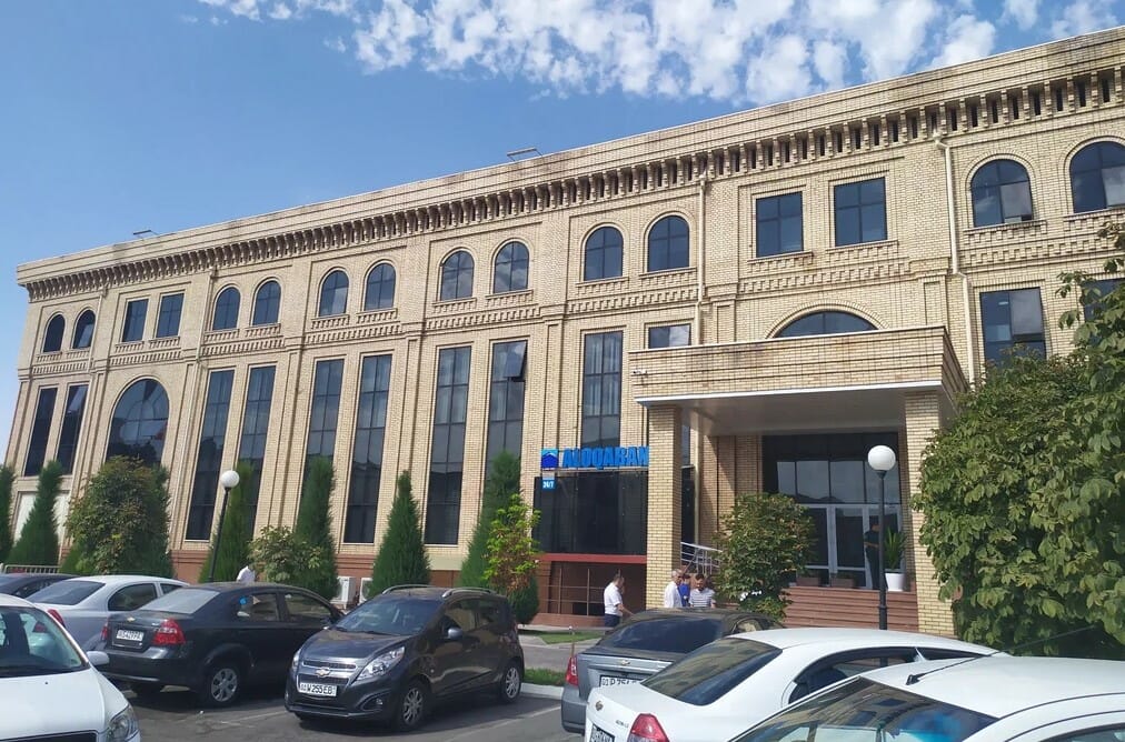 Стал известен новый владелец зданий Минцифры и «Алокабанка» в Ташкенте