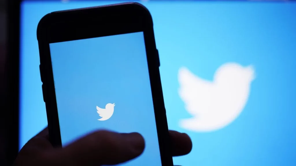 Сооснователь Twitter раскритиковал Маска за его политику управления соцсетью