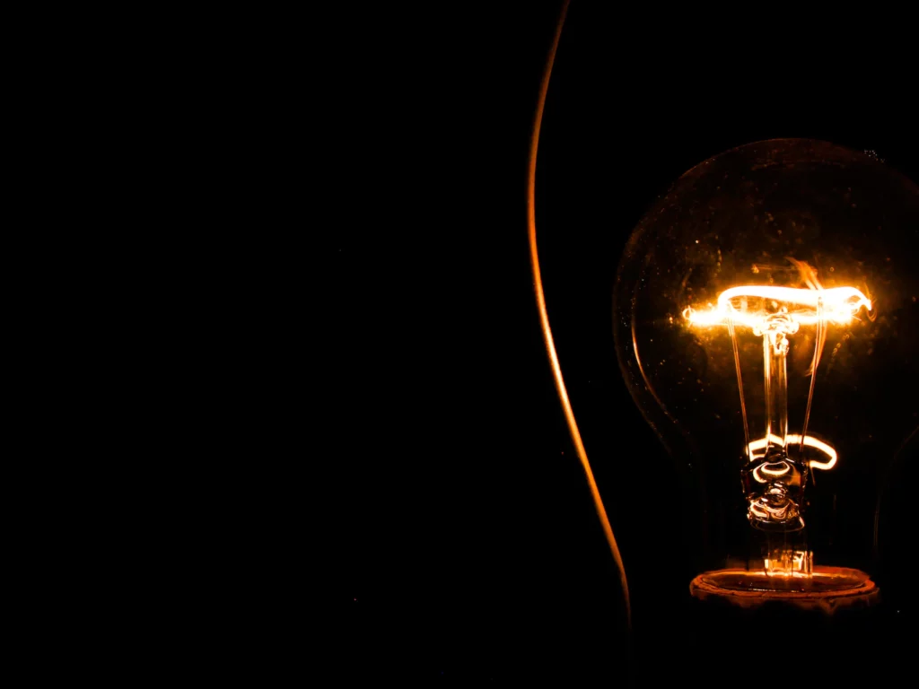 В двух районах Ташкента частично отключили свет