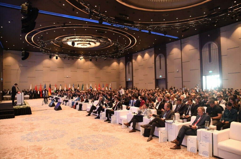 Число услуг в частных клиниках почти утроилось