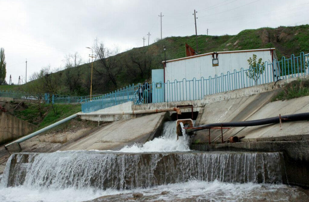 В Андижане возводят две малые ГЭС