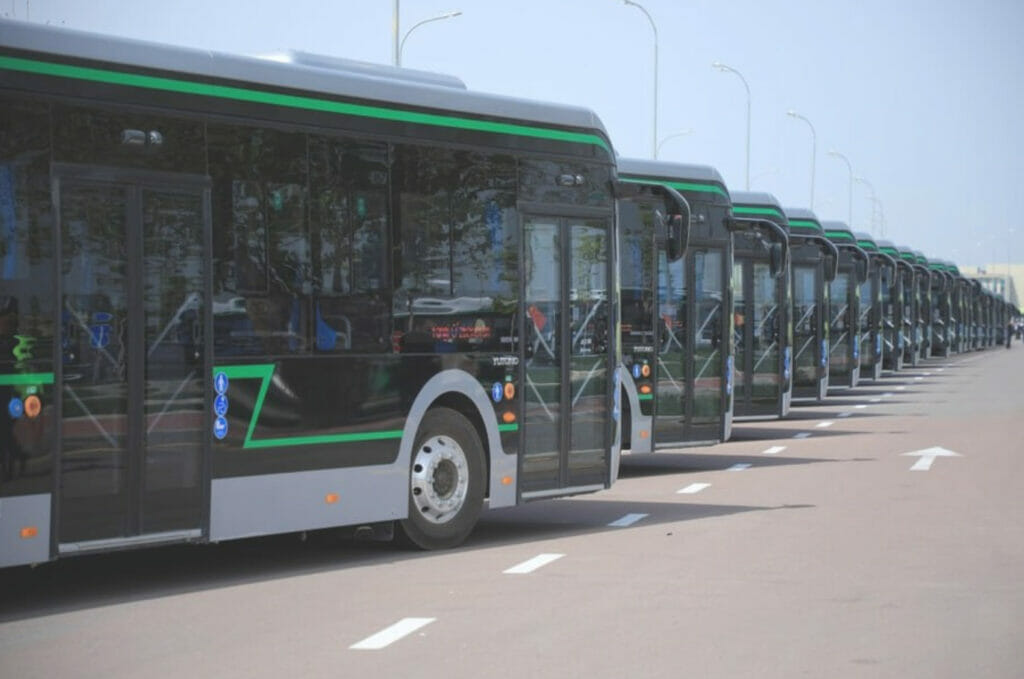 Новые электробусы и автобусы сократят ежегодные вредные выбросы на 1,2 тыс. тонн