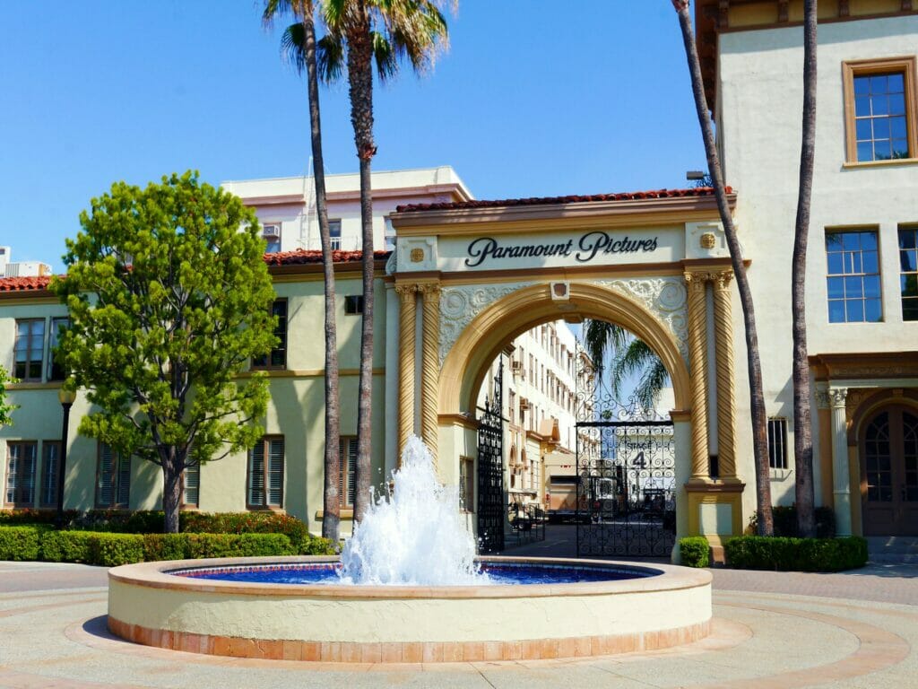 Медиахолдинг Paramount терпит убытки