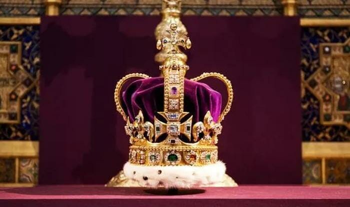 На Карла III возложили корону святого Эдуарда