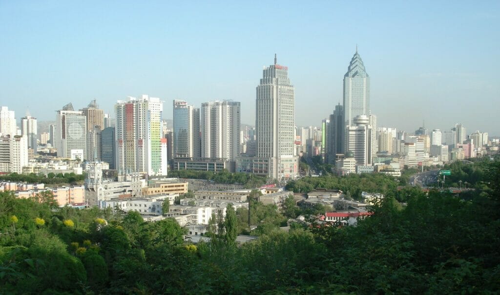 UzAirways возобновит рейс до Урумчи