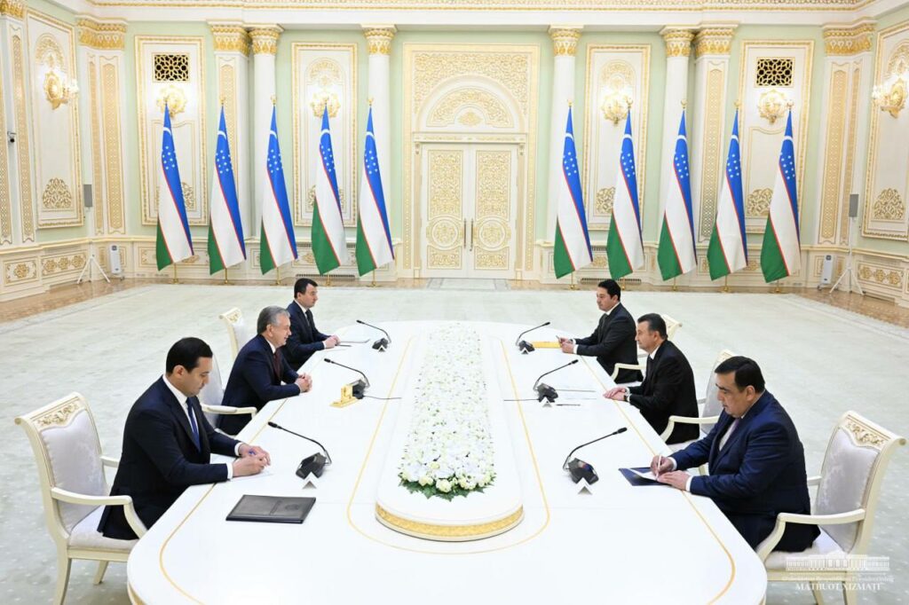 Мирзиёев принял премьер-министра Таджикистана