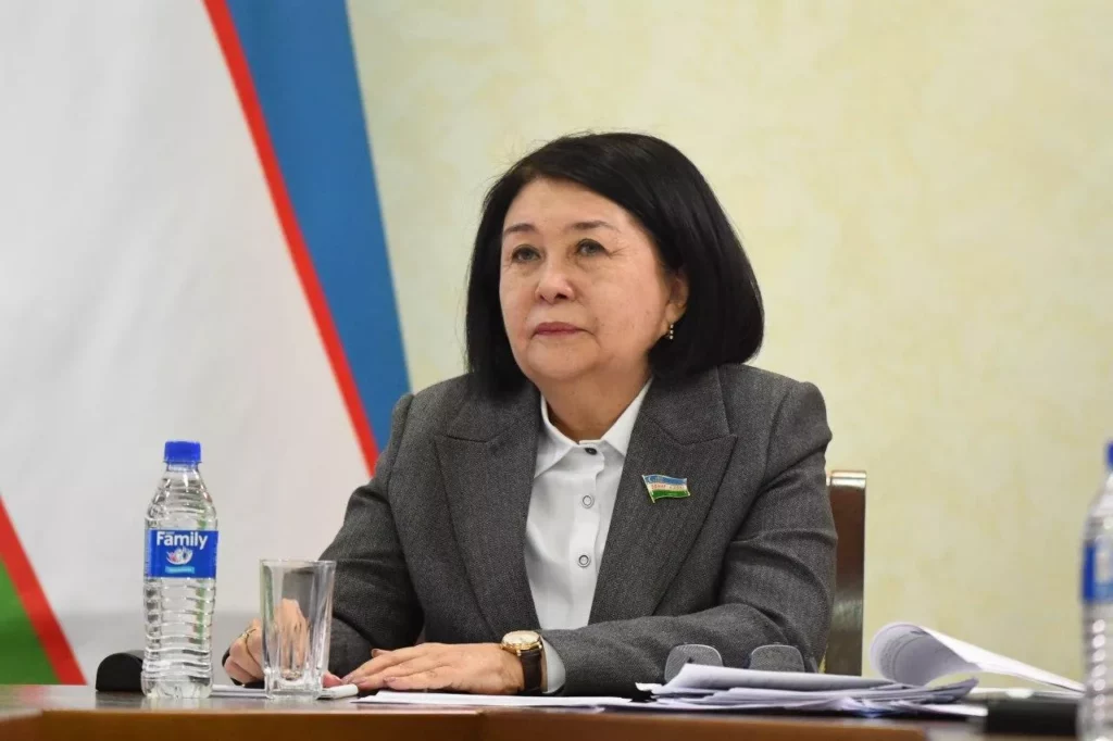 Судебные полномочия кандидата в президенты от «Адолат» приостановили