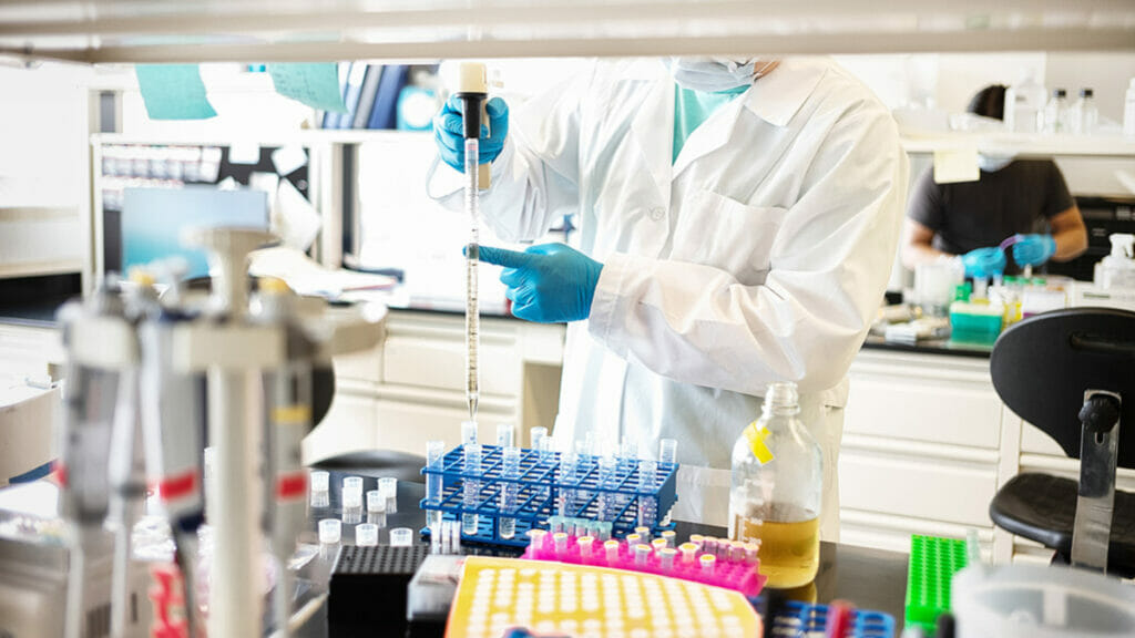 В Индии фармкомпании обяжут проверять сиропы от кашля после «Док-1 Макс»