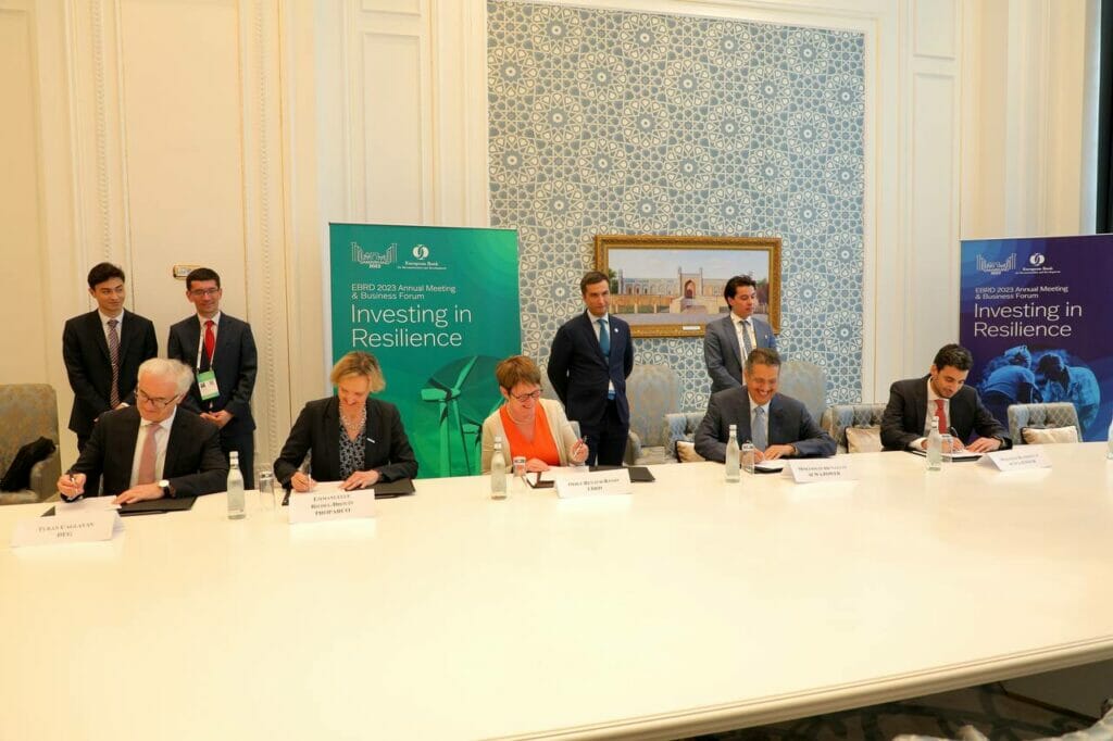 ЕБРР выделит $19 млн на строительство ветряной электростанции в Нукусе