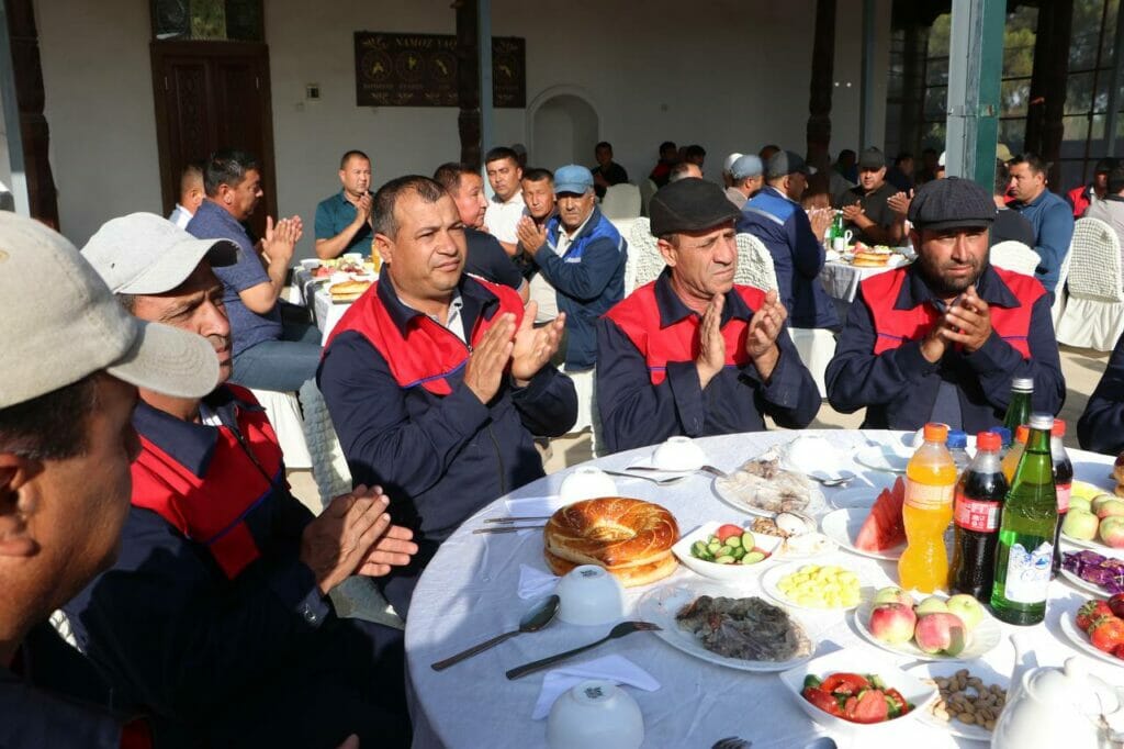 Сбор урожая в Кашкадарье начался с молитвы и жертвоприношения