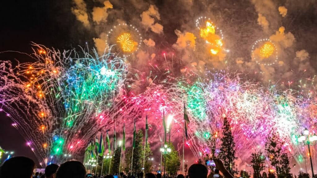 Во сколько будет салют 9 Мая в Ташкенте