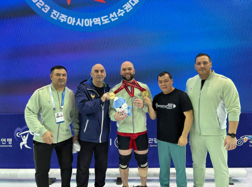 Тяжелоатлет Руслан Нурудинов стал чемпионом Азии
