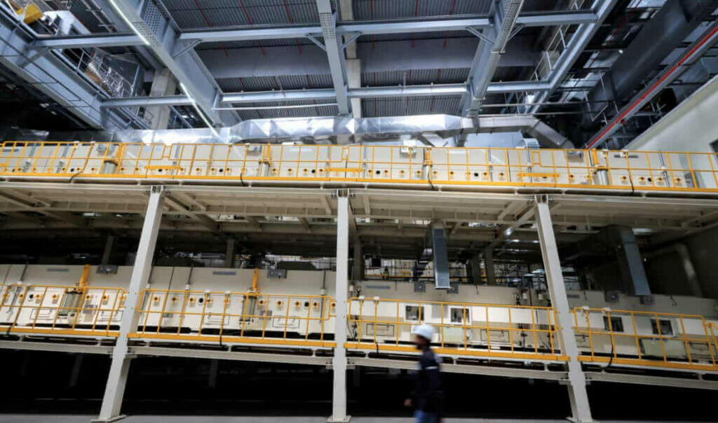 Во Франции откроют первый завод аккумуляторов для электромобилей