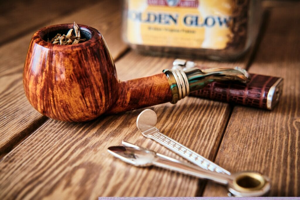 O‘zbekistonda 21 yoshgacha bo‘lgan yoshlarga alkogol va tamaki sotish taqiqlanadi