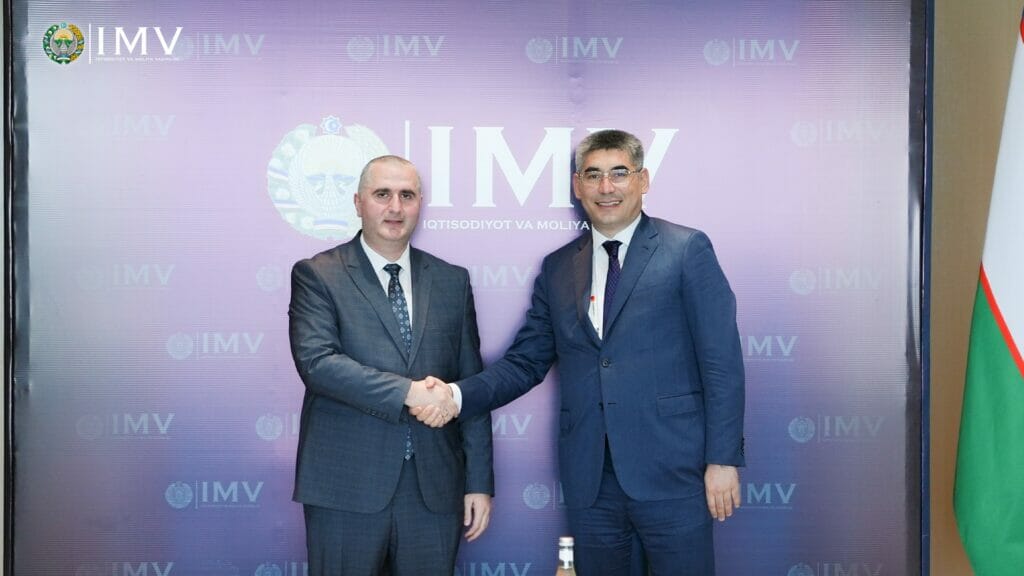 Узбекистан и Грузия ищут новые маршруты доставки товаров в Европу