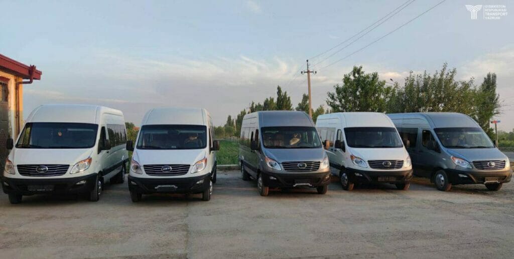 48 новых микроавтобусов доехали до Хорезма