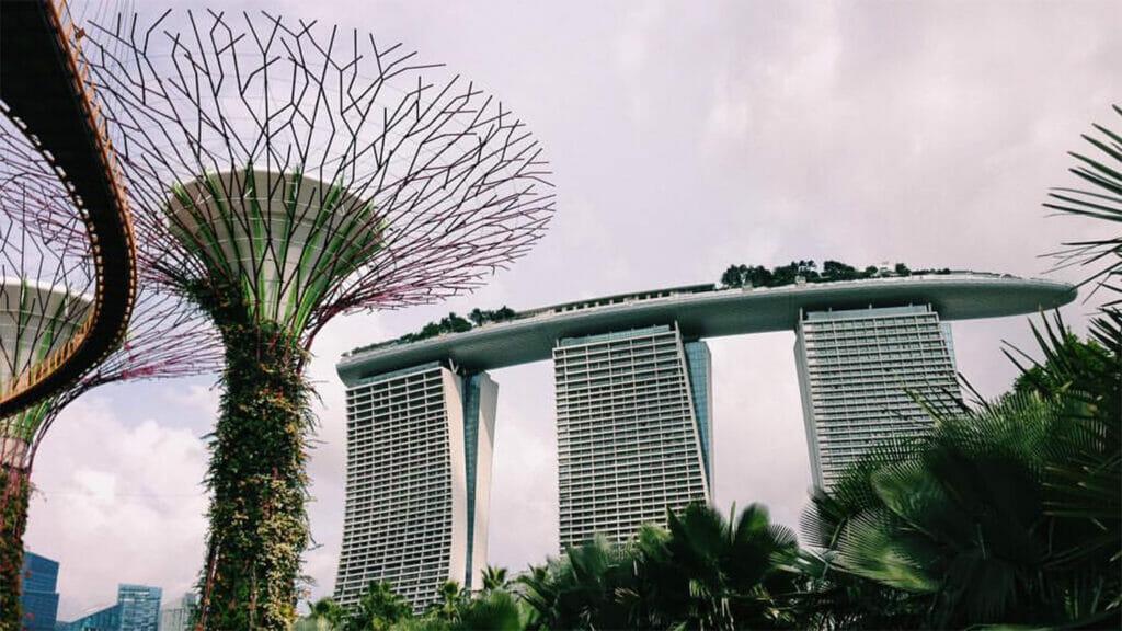 Какой город сильнее всего в мире бьет по карману миллионеров